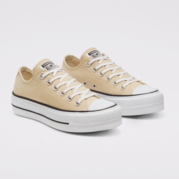 Low-Top Tan Platform Converse, 10.5 - Picture 1 of 13